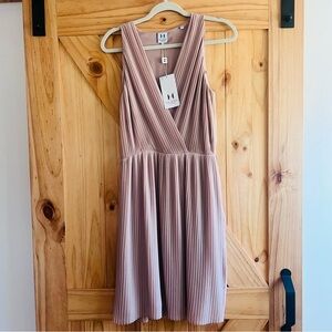 NEW! Halston Heritage dress